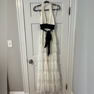 Size 8 BCBGMAXAZRIA white lace and black waist gown